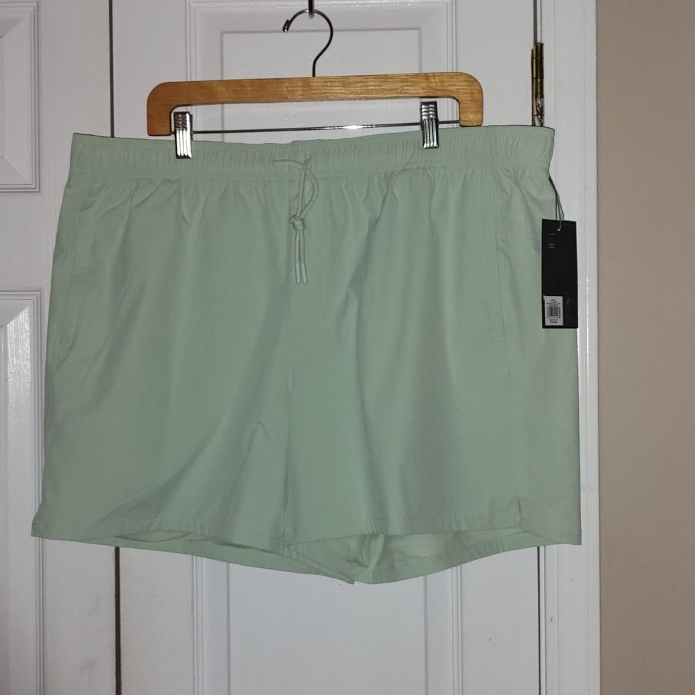 VRST Men's 5" Everyday Shorts Sz XXL  NWT